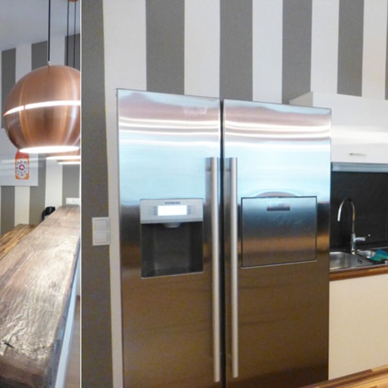 Modernly equipped kitchen with bar counter and american fridge - Luxury Apartment Vienna - Kitchen