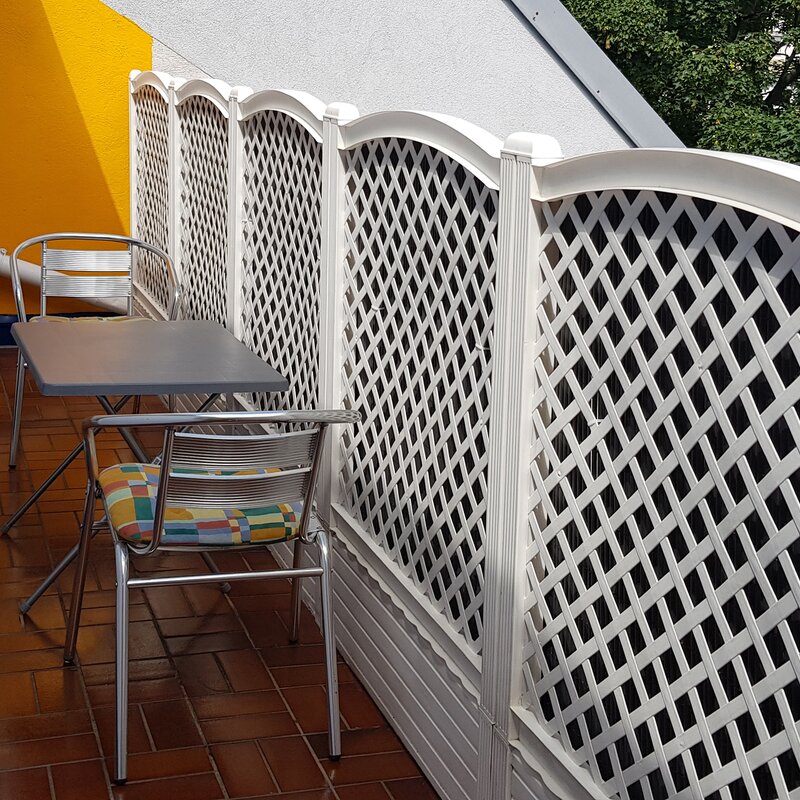 balcony 2