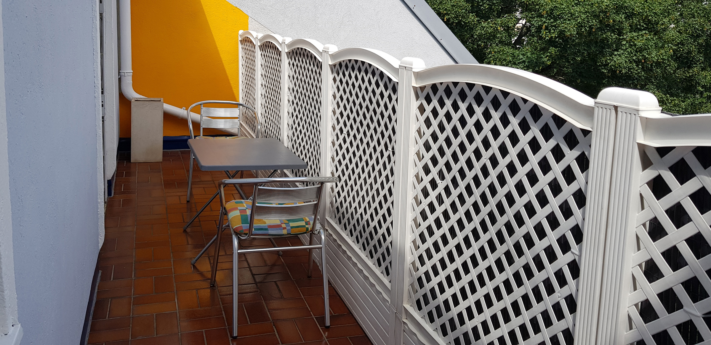 balcony 2