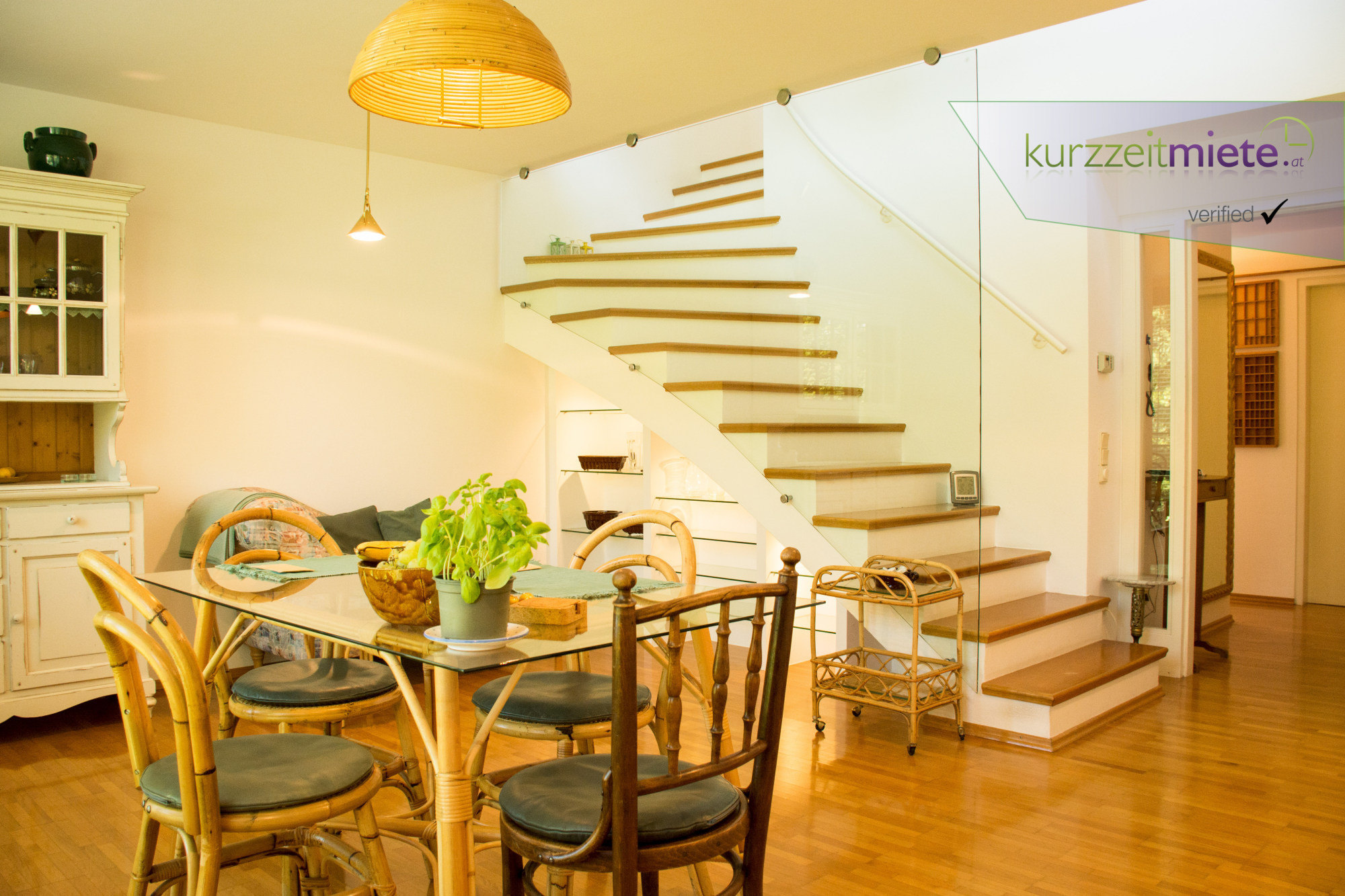 Kitchen–Livingroom with two Long–chairs