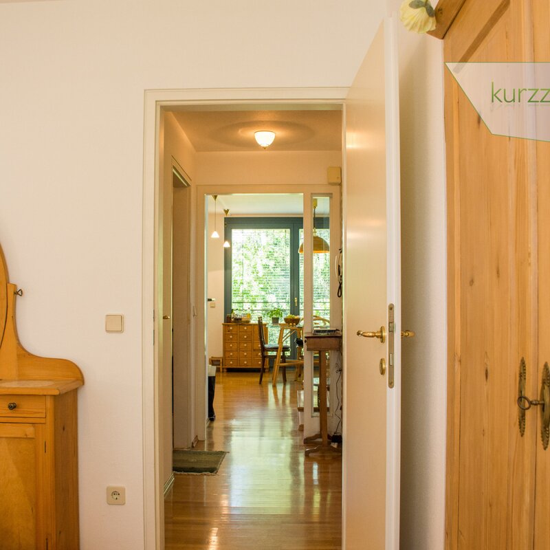 Linen closet,commode 