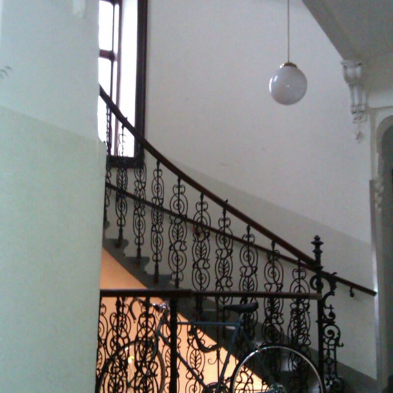 stair case with elevator