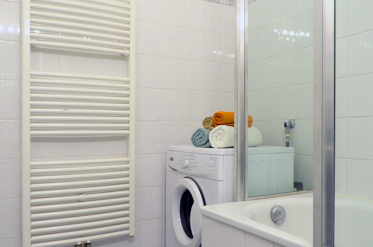 Bad, Waschmaschine, Wanne