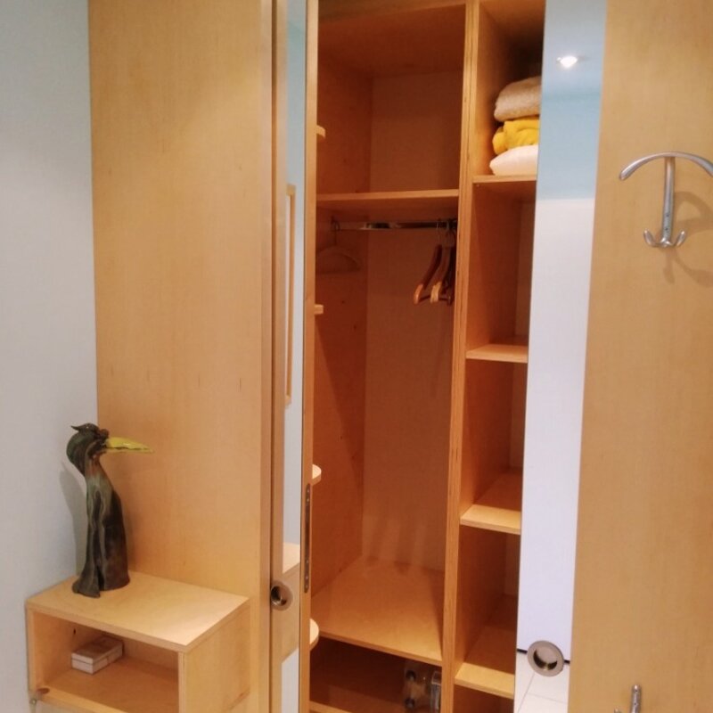 Schrank