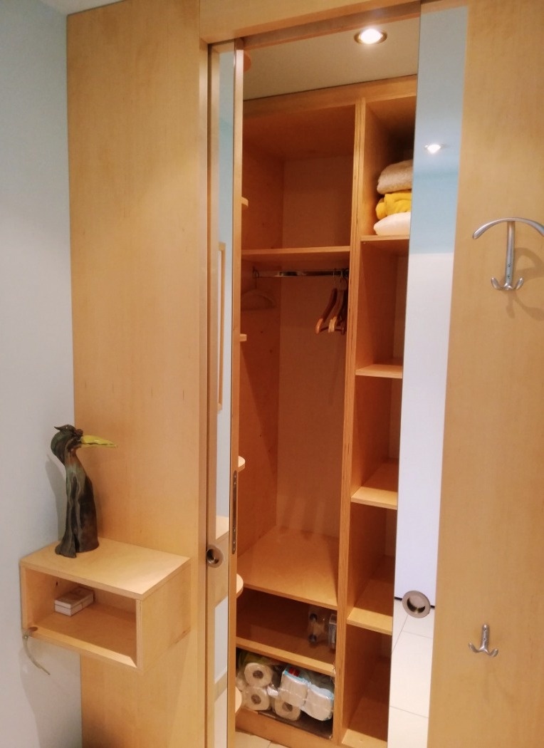 Schrank