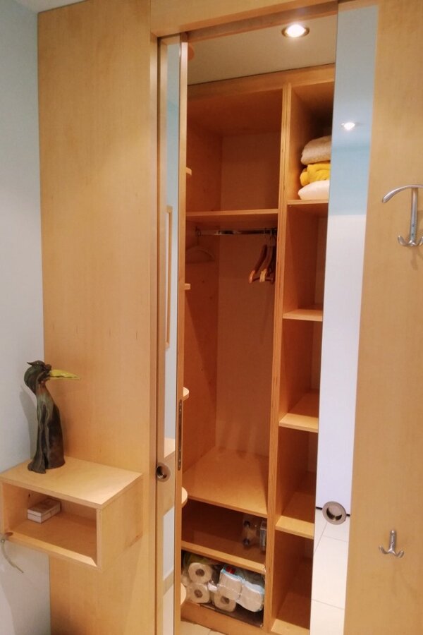 Schrank