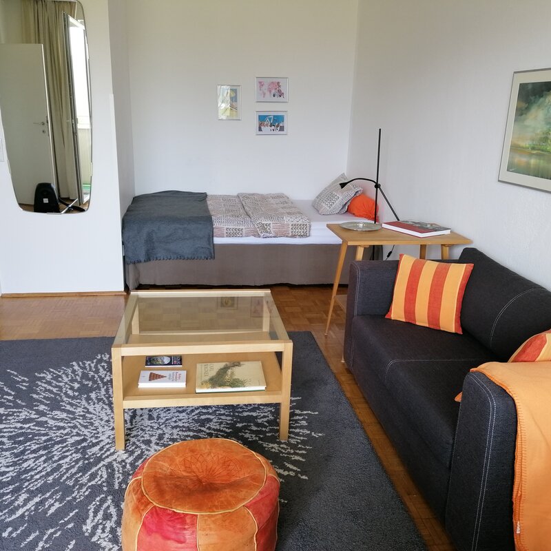 Wohnraum mit Schlafnische