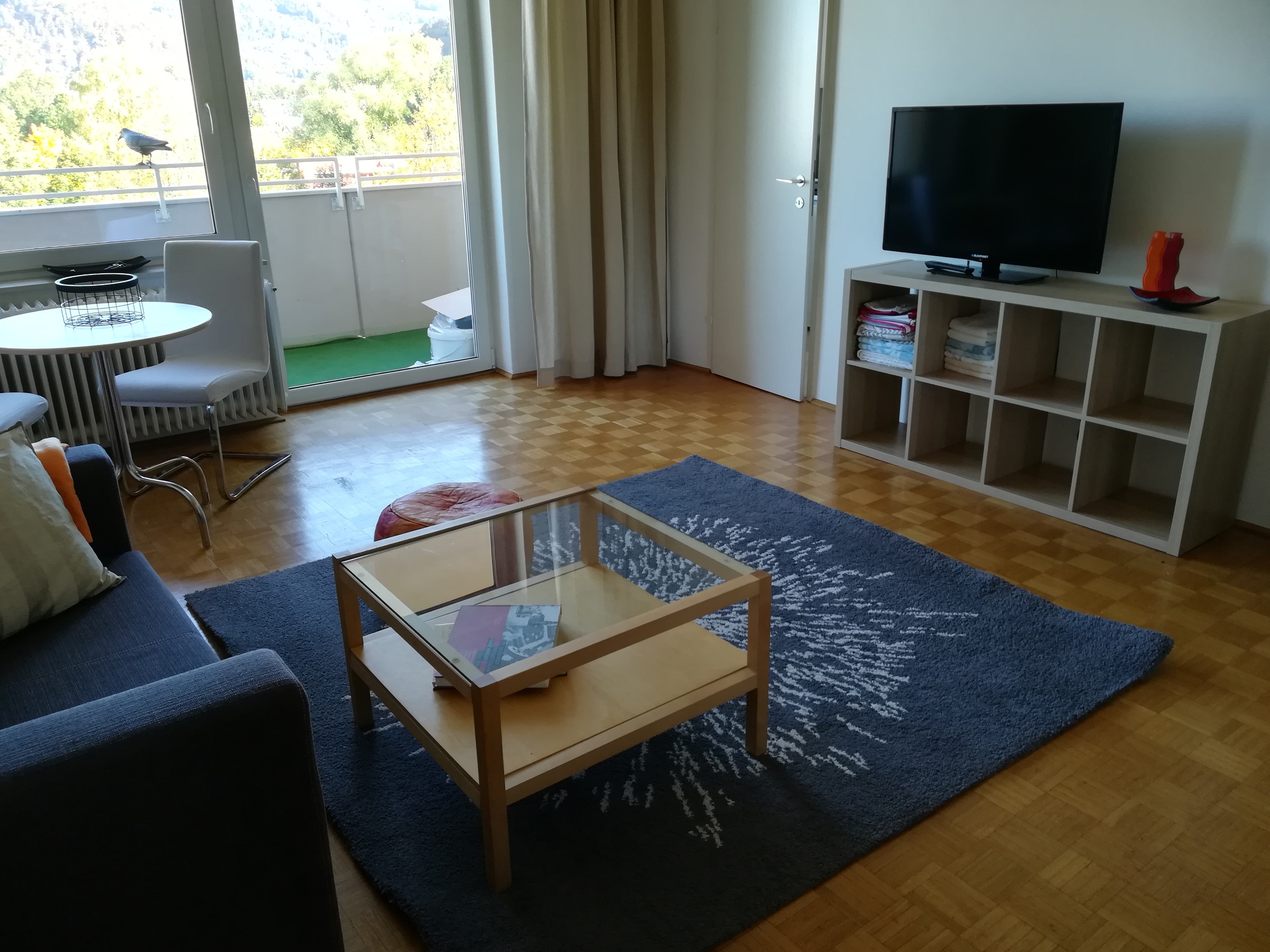 Wohnraum, Blick zum Balkon