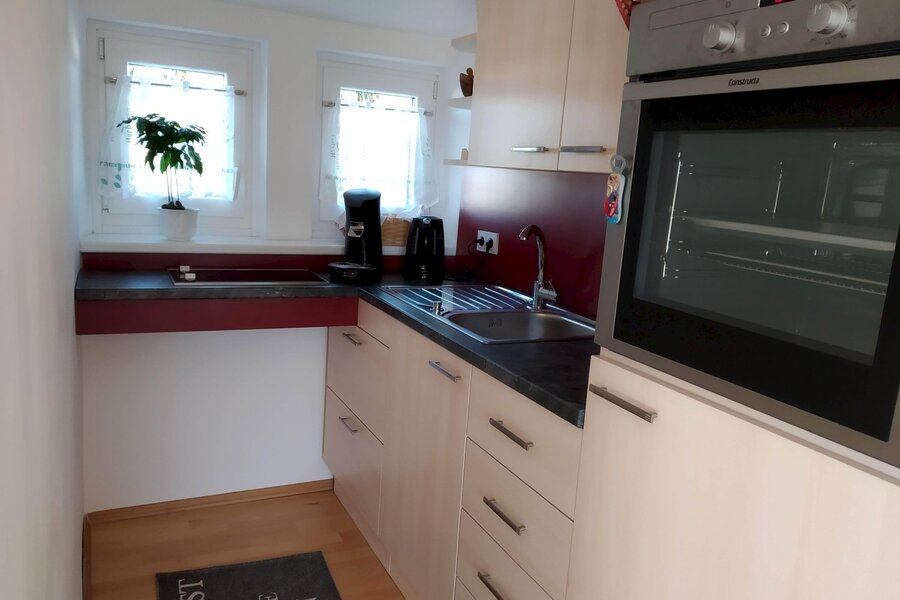 kitchen with oven, 2 hot plates, coffee machine, kettle, mixer, etc.