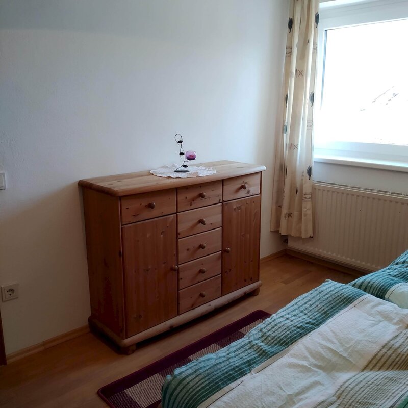 sleeping room with double bed