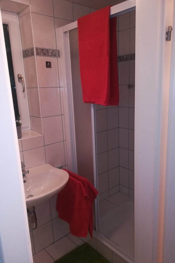 Kleines Bad im Schlafzimmer