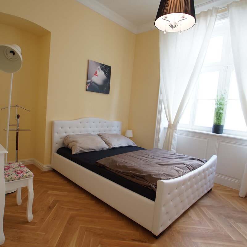 Bed room 1
