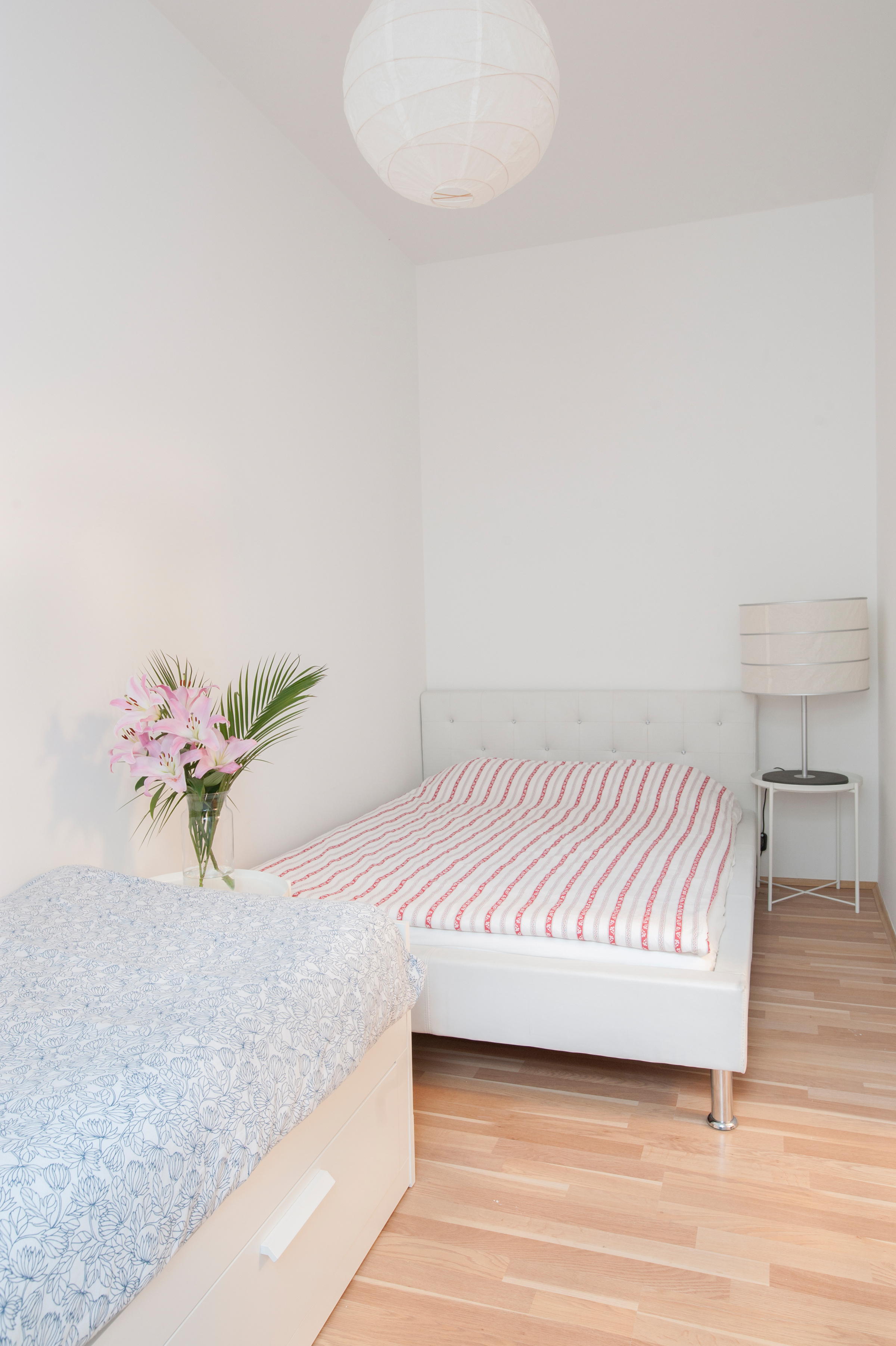 1 bed 140x200, 1 single bed 90x200