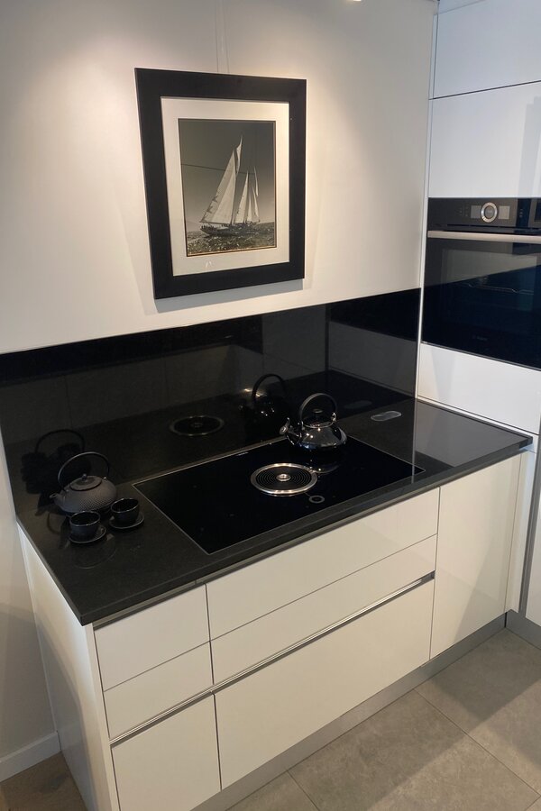 Water boils faster than in an electric cattle | © RN