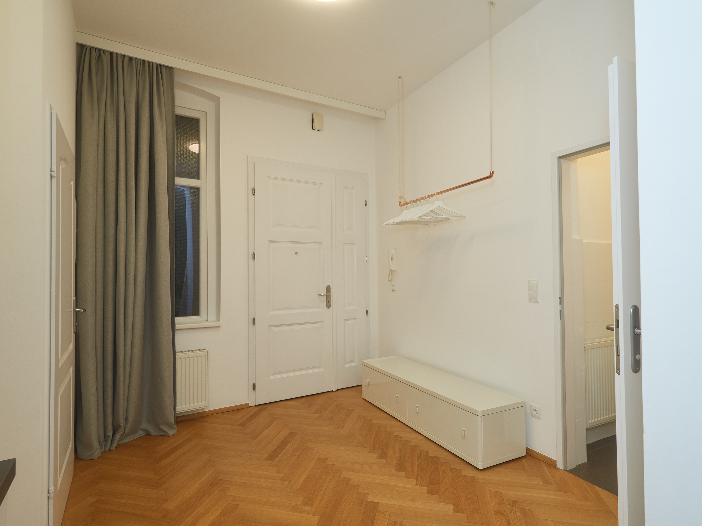 Vorraum/Garderobe