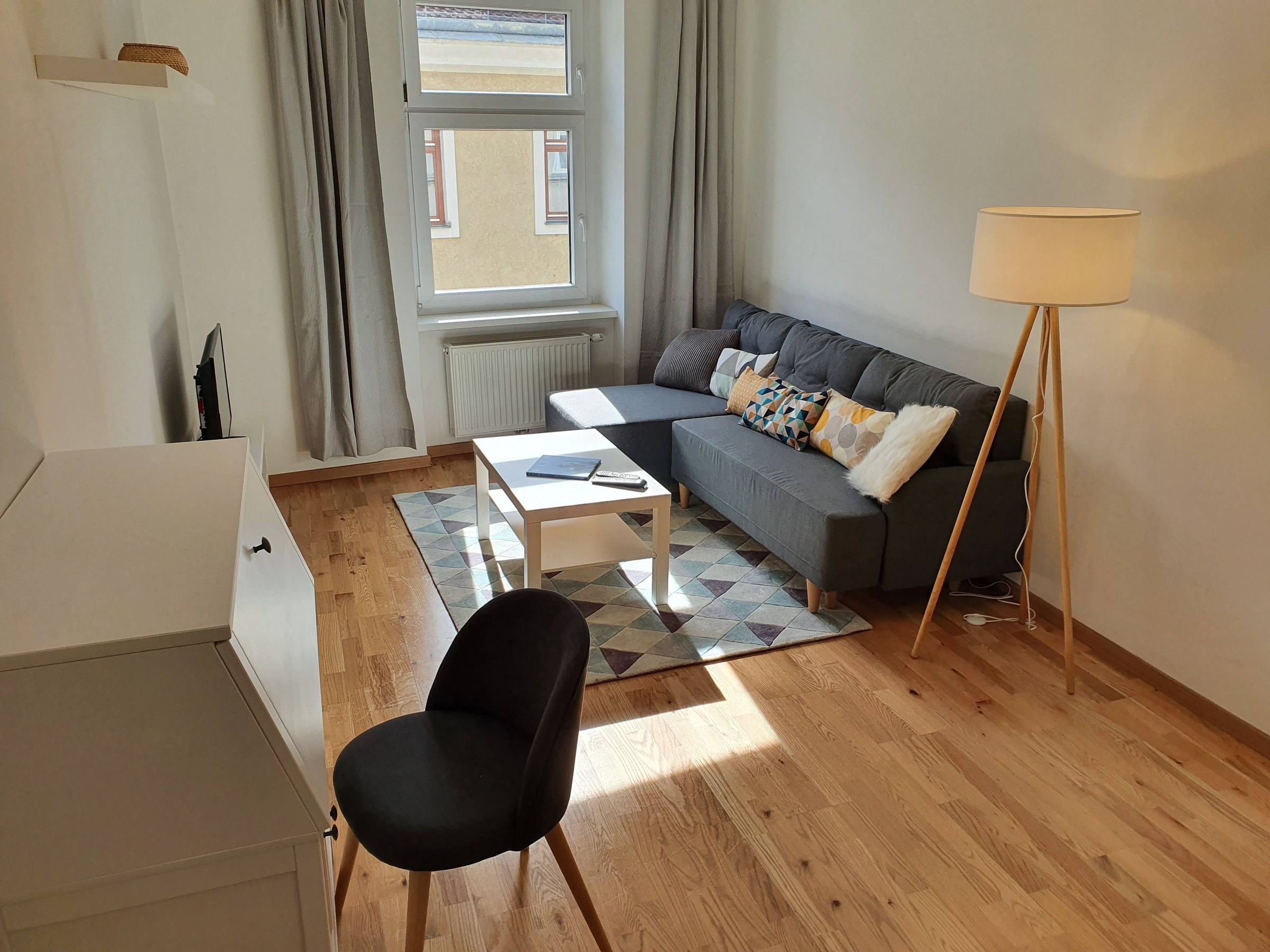 nähe Westbahnhof/ Mariahilferstraße provisionsfreie all-inclusive Kurzzeitmiete: Voll-Möblierte und ausgestattete 2-Zimmer Wohnung 