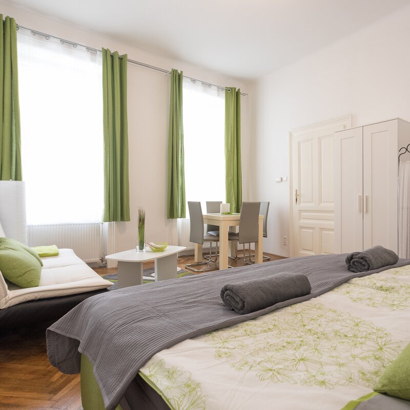 Huge King Size Boxspring bed