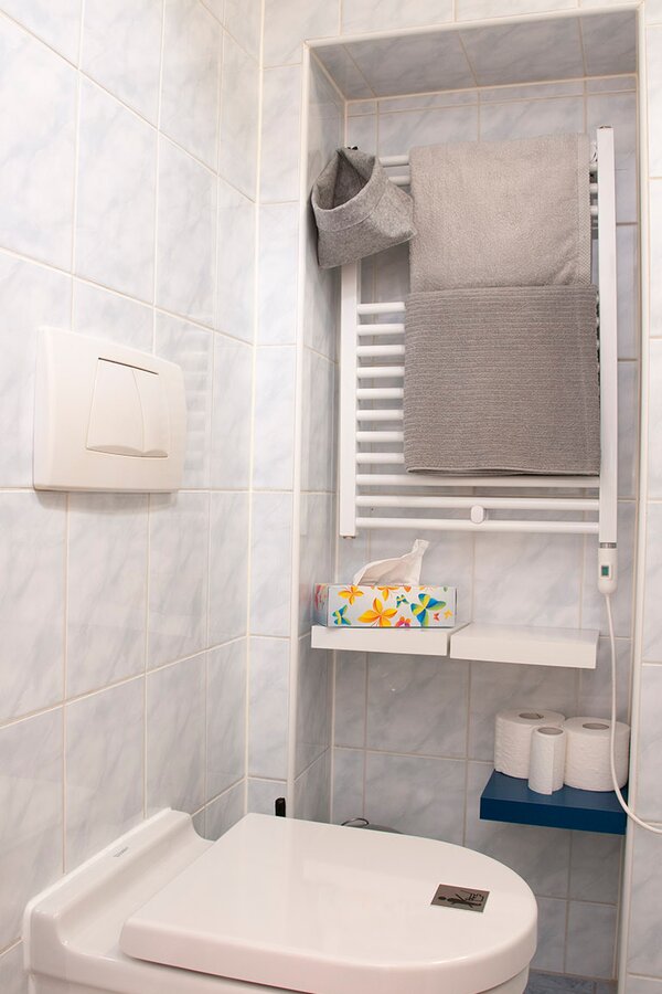 Bathroom, Toilette,  towel warmer | © Sleep-Inn