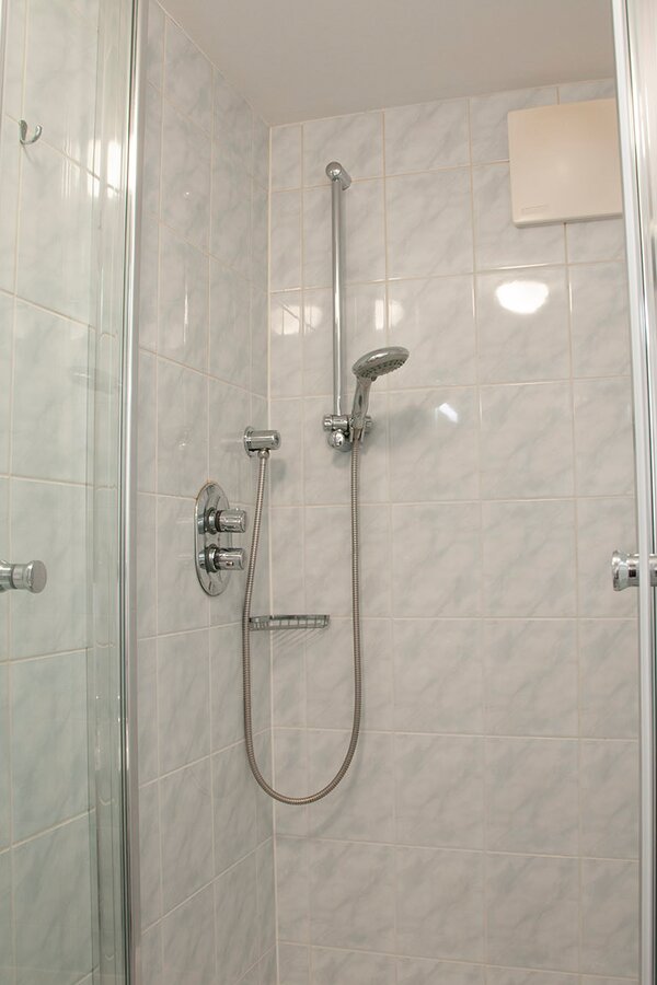 Bathroom, shower | © Sleep-Inn