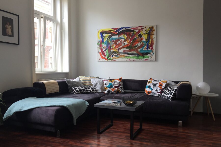 Big Cosby couch - also fine for guests to sleep on | © rl