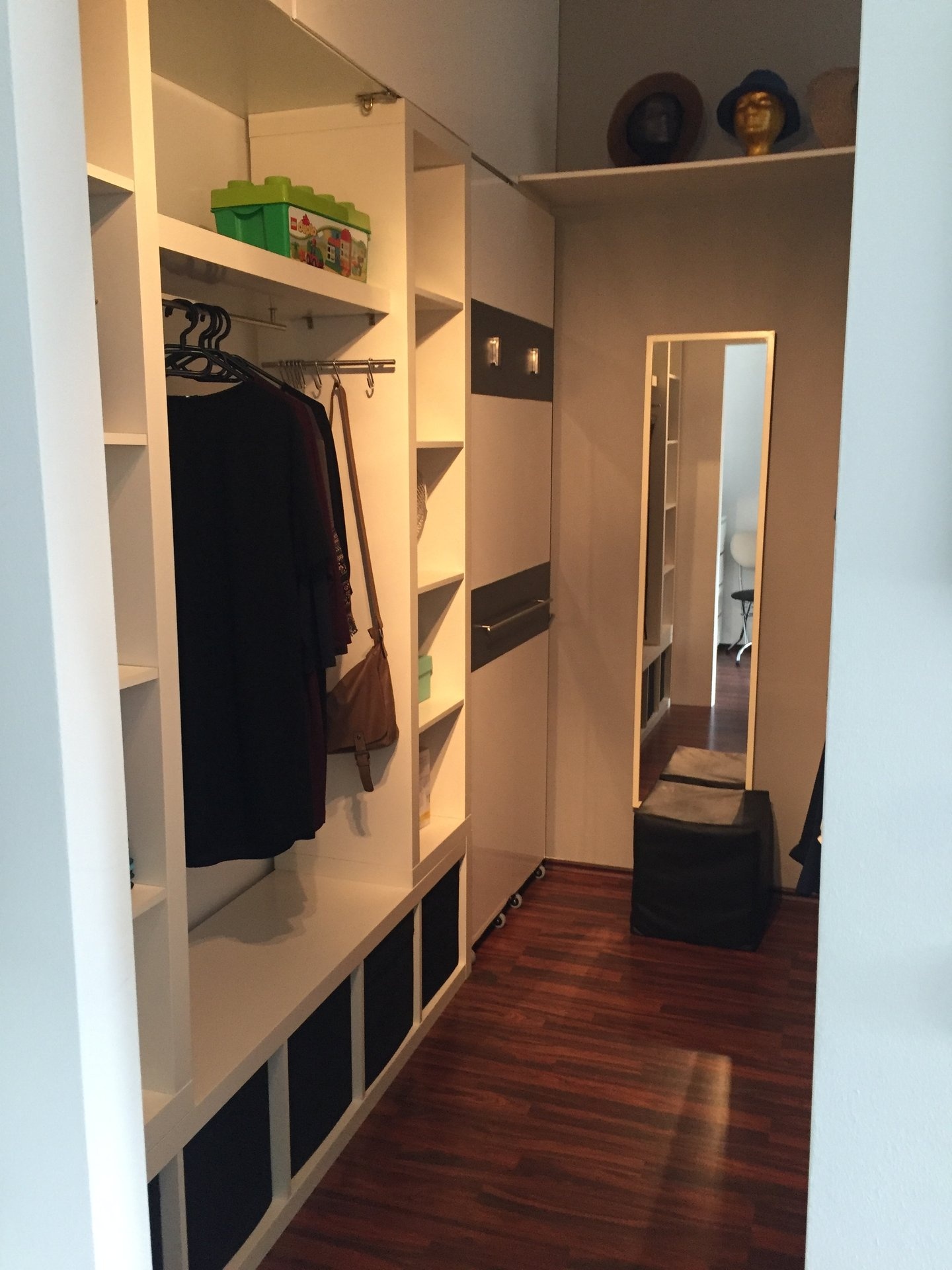 Walk-in wardrobe | © rl