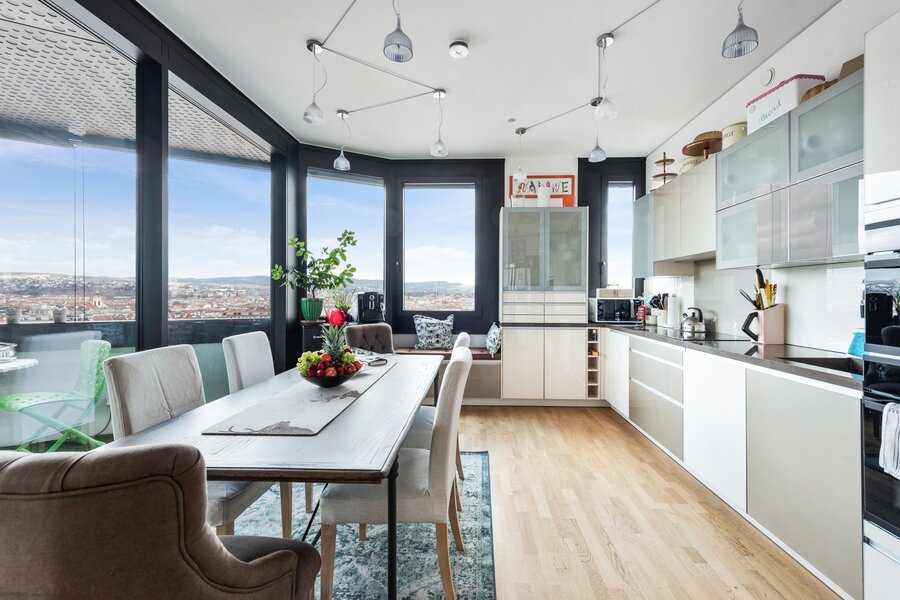 Vienna West View Living Kitchen | © Skyflats Vienna