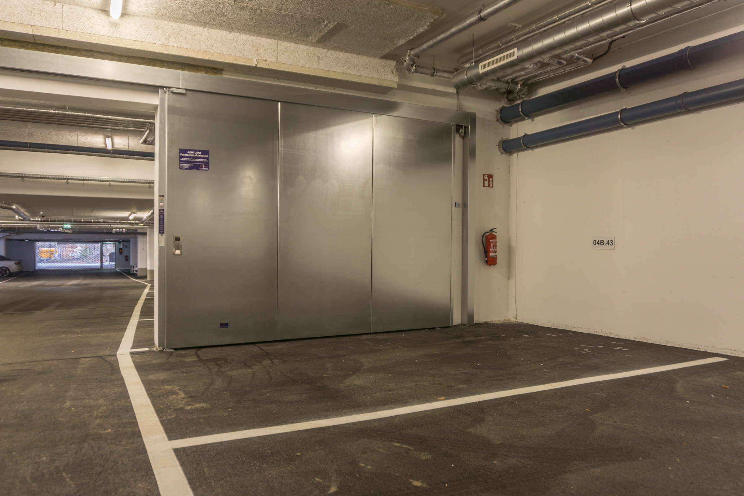 1 Parkplazt inkludiert, Zweiter Parkplatz auf Anfrage