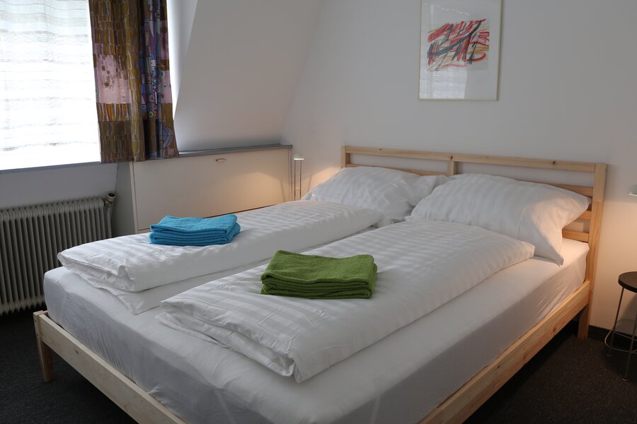 Schlafzimmer 1 | © Martin Sigmund