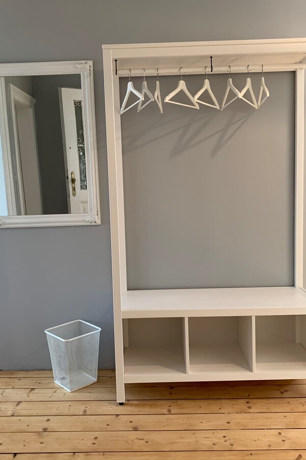 The anteroom 