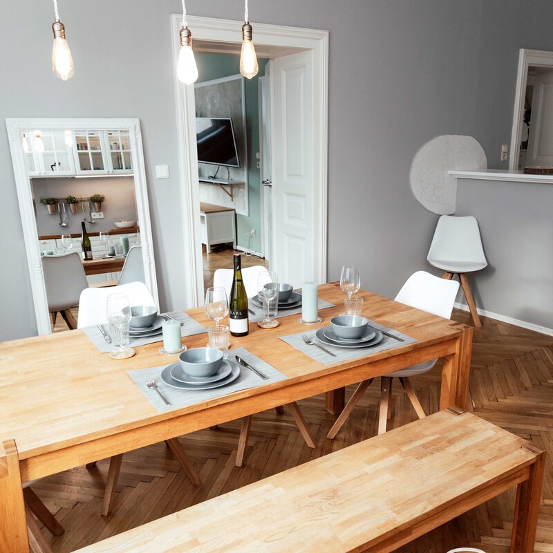 The eat-in kitchen 