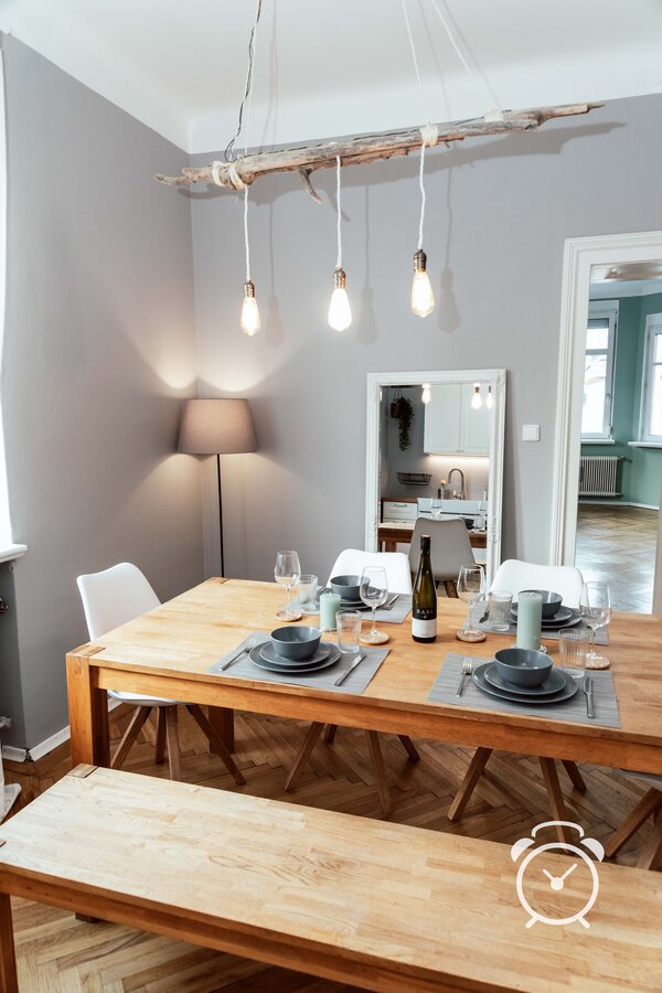 The eat-in kitchen 