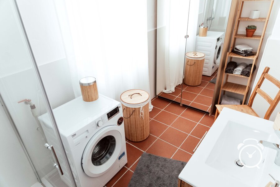 The bathroom 