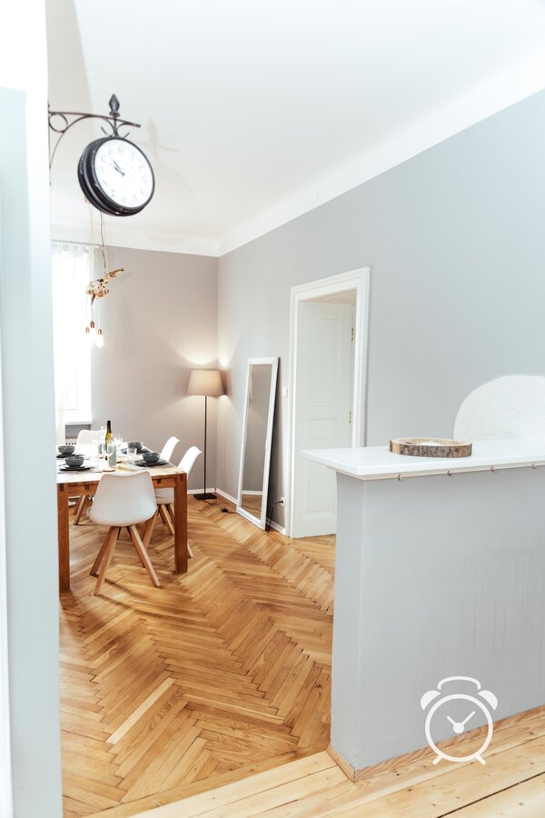 The anteroom 