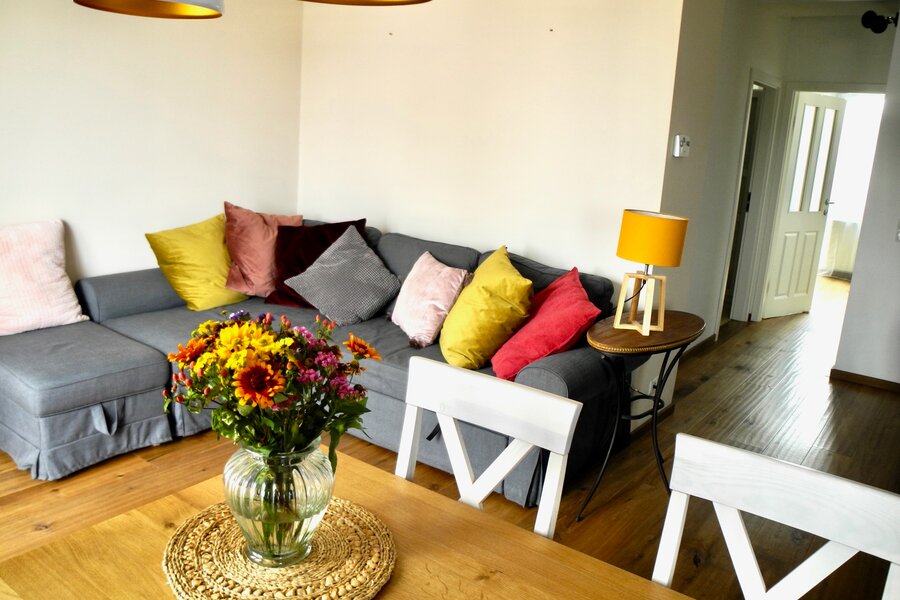living room with couch | © Tillbert Strahl