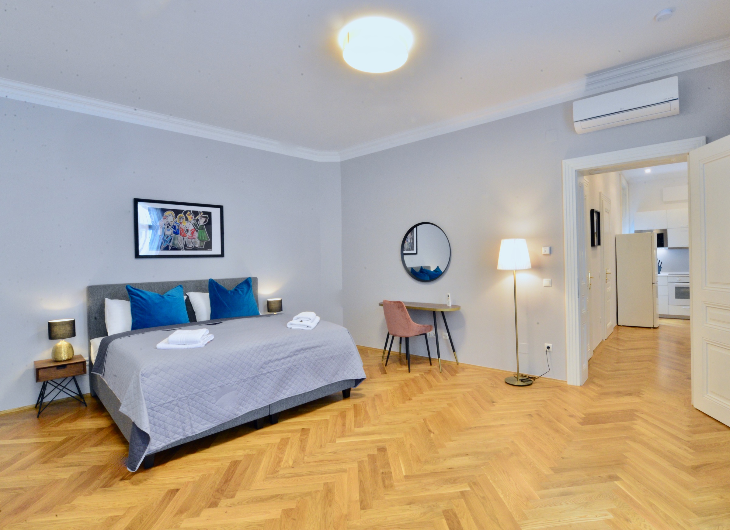 Master-Bedroom rechts