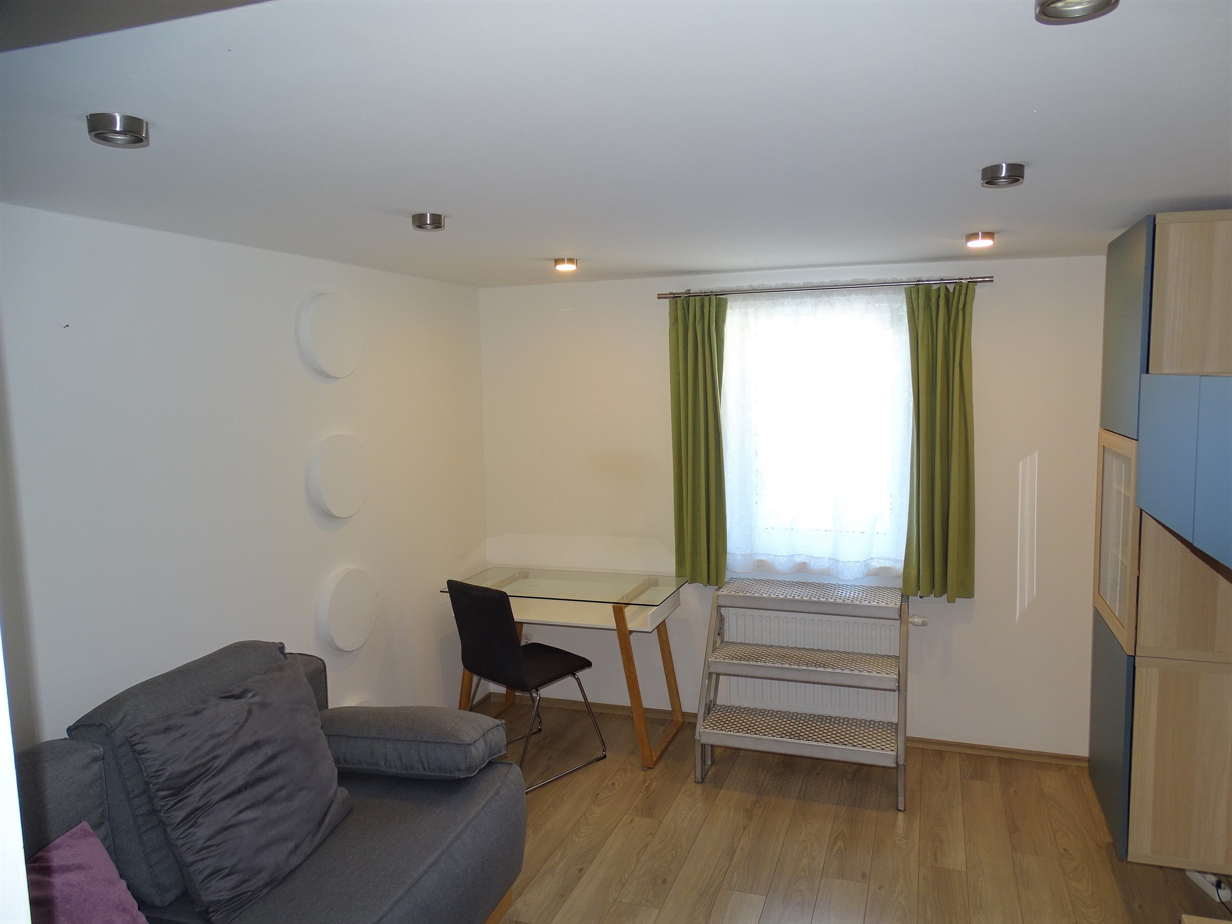 Wohn/Schlafzimmer