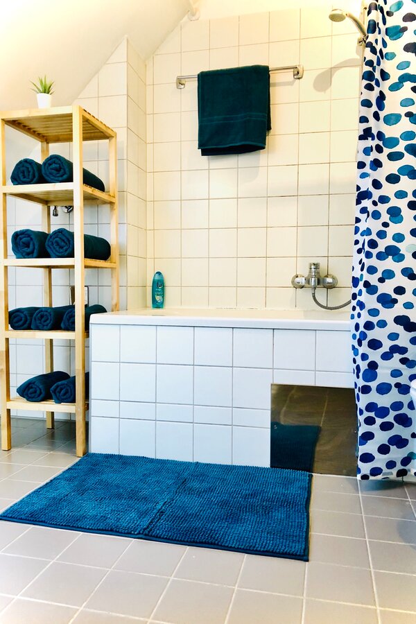 Bathroom 1 upper floor